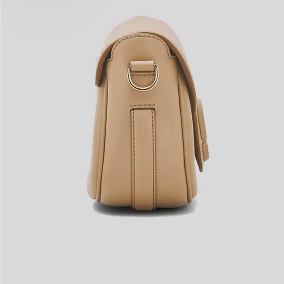 Marc Jacobs Beige Crossbody Bag with Logo Strap - Picture 3 of 4